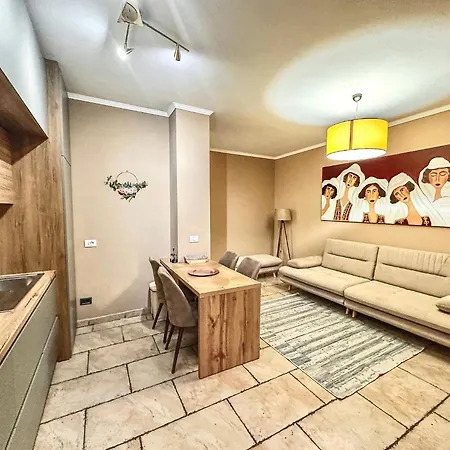Apartment Amos Center Tirana