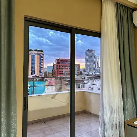 Apartment Amos Center Tirana
